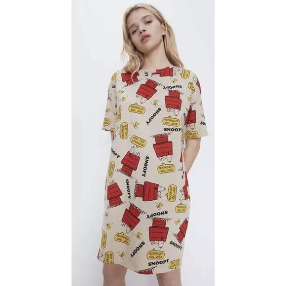 Zara Women’s Small Limited Edition Peanuts Snoopy T-Shirt Dress - Picture 1 of 7